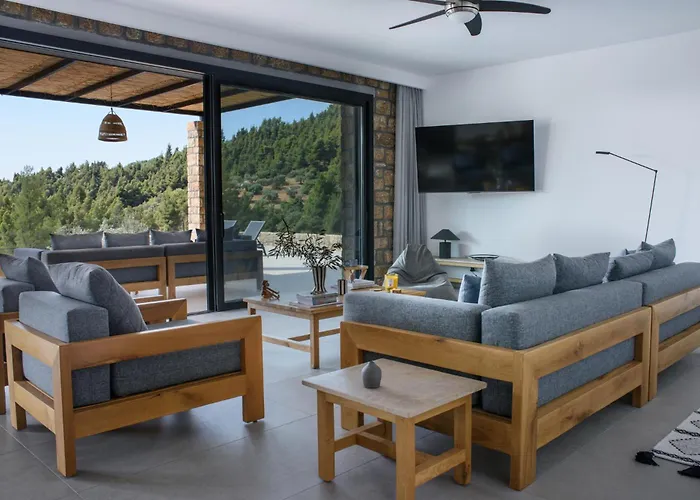 The Mavrolitharo Akti Salonikiou